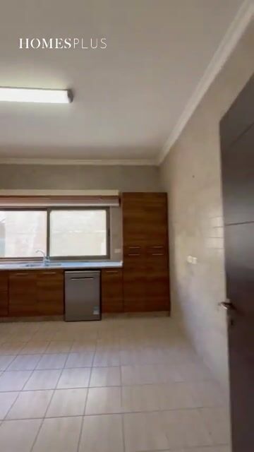 جولة فيديو: شقة مفروشة للإيجار بمساحة 200 م² طابق ثاني في جبل اللويبدة (مرجع: AR119) | هومز بلس